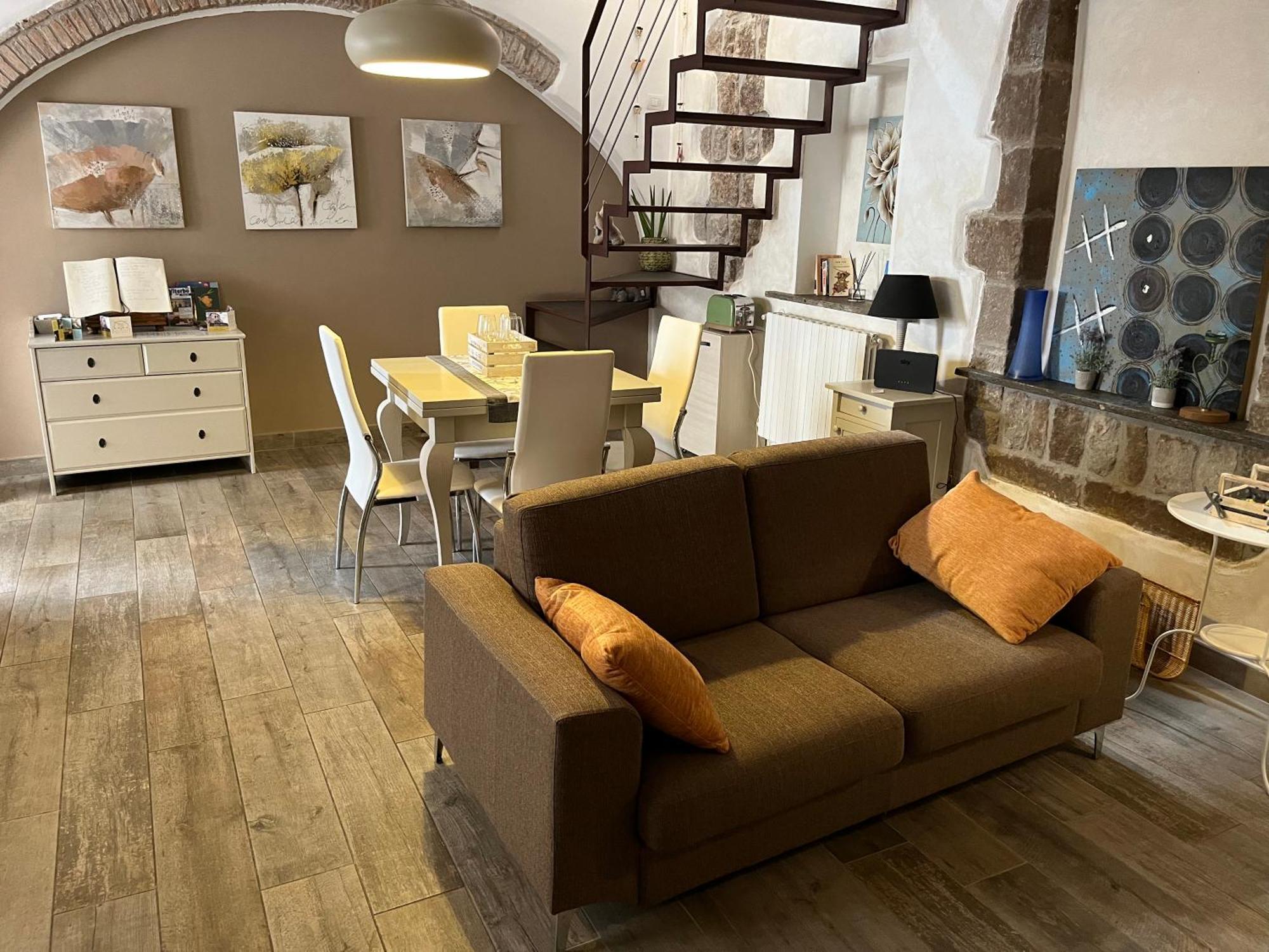 Domus Tuscia Apartments San Faustino Guesthouse วิแตร์โบ ภายนอก รูปภาพ